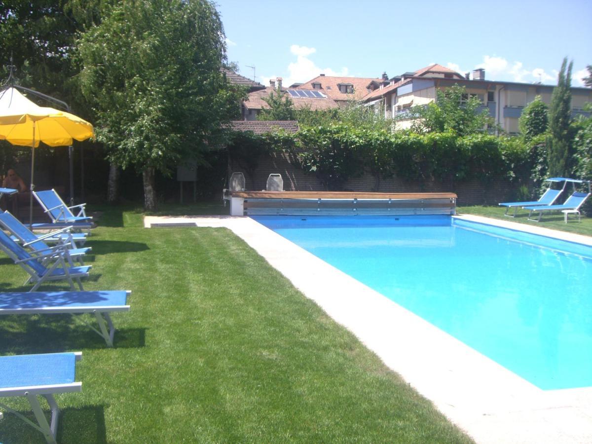 Pension Runer Terlano Exterior foto